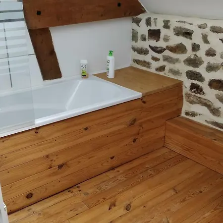 Longere Du Bois Crollon